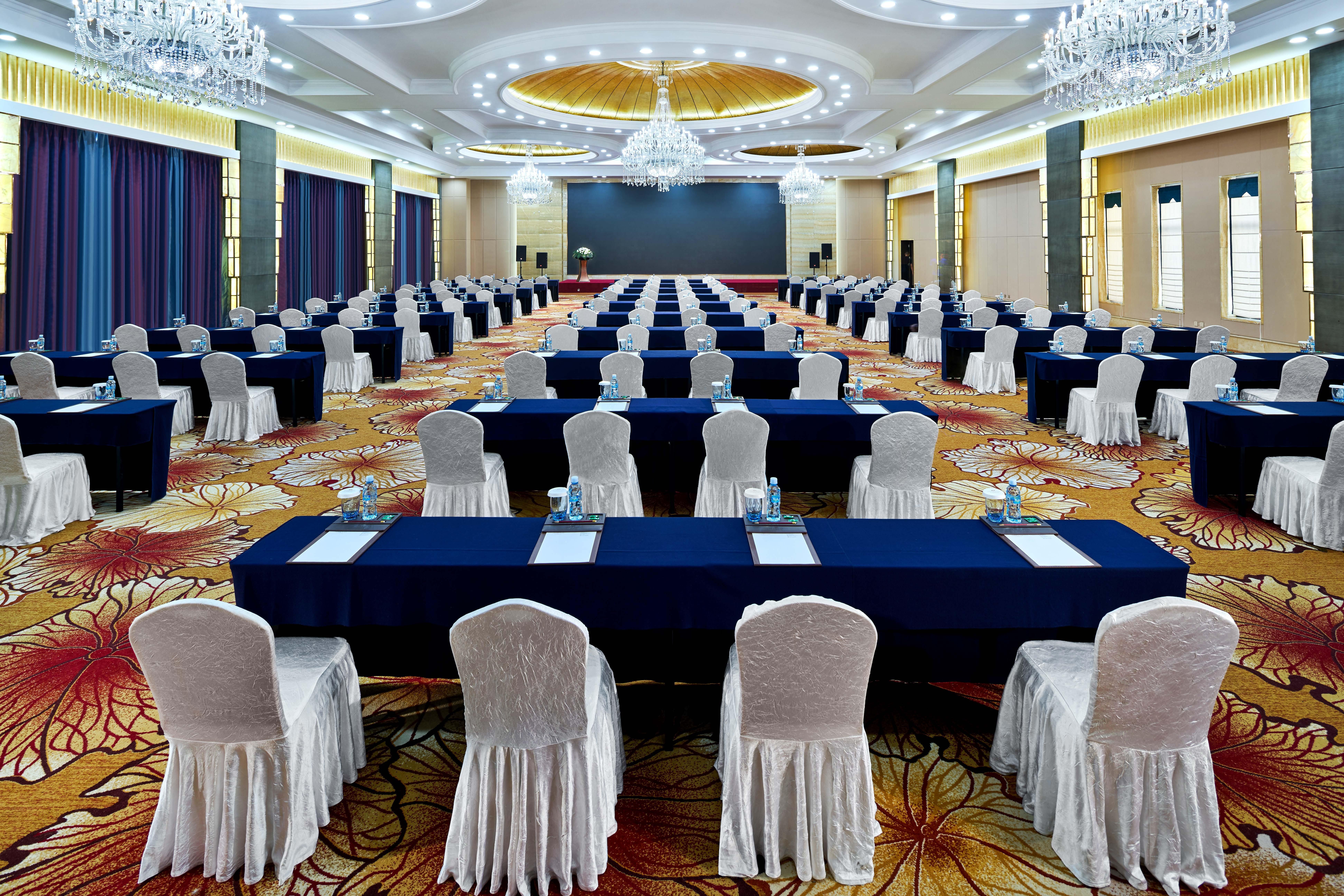 Crowne Plaza Ordos, An Ihg Hotel Экстерьер фото